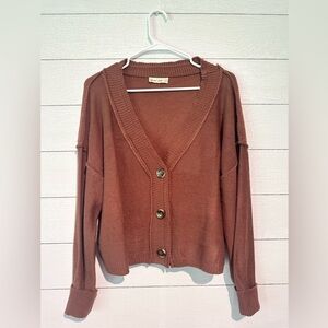 Cropped button sweater!